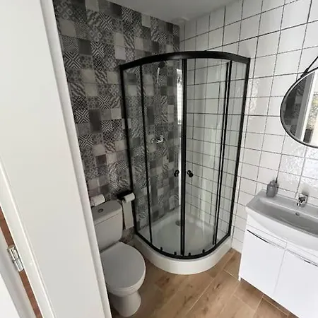 F Mazowiecka 29 Self-check-in *